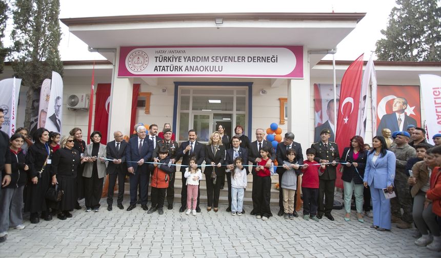 Depremlerden etkilenen Hatay'da yaptırılan anaokulu törenle açıldı