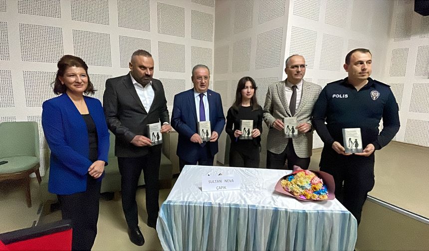 Mersinli lise öğrencisinin kaleme aldığı ilk kitabı tanıtıldı