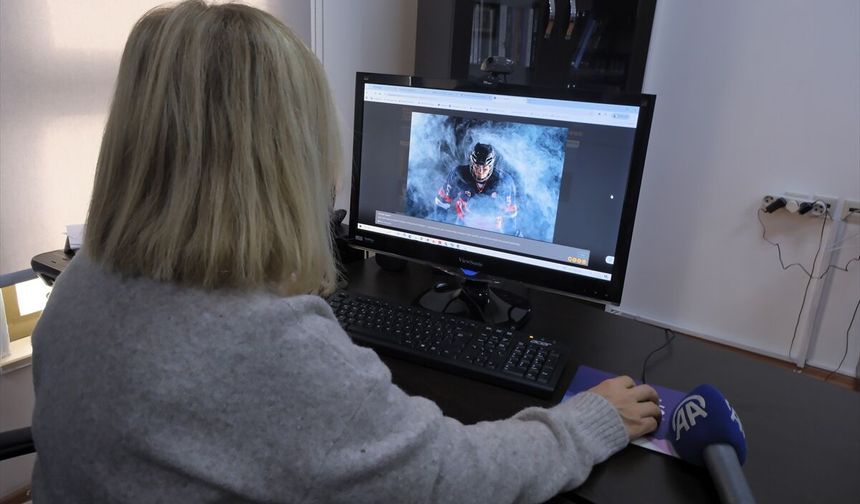 MEÜ İletişim Fakültesi Dekanı Prof. Dr. Çobaner AA'nın 'Yılın Kareleri' oylamasına katıldı