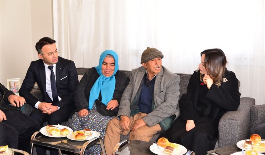 Adana'da şehit polis memuru Mustafa Akgül'ün ailesine ev hediye edildi