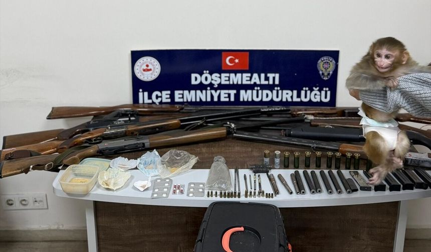 Antalya'da düzenlenen uyuşturucu operasyonunda 3 kişi gözaltına alındı