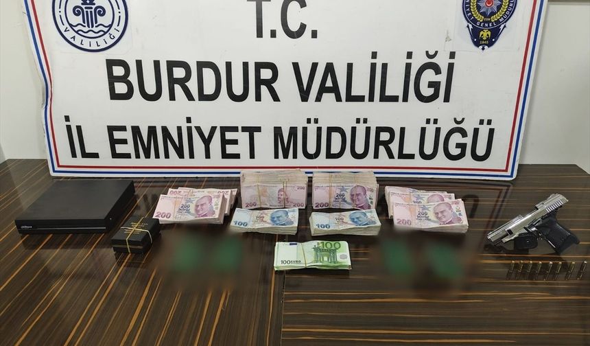 Burdur'da fuhuş operasyonunda yakalanan 2 zanlı tutuklandı