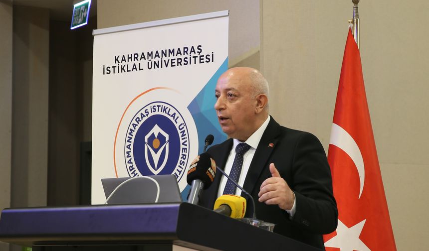 Kahramanmaraş'ta 'Asrın Felaketinde Gazetecilik Paneli' düzenlendi