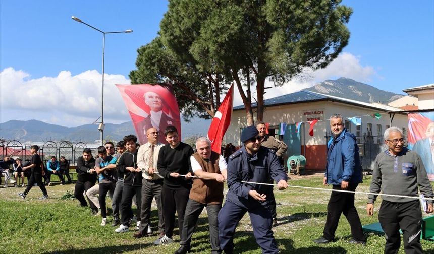 Anamur ve Bozyazı ilçelerinde Nevruz Bayramı kutlandı