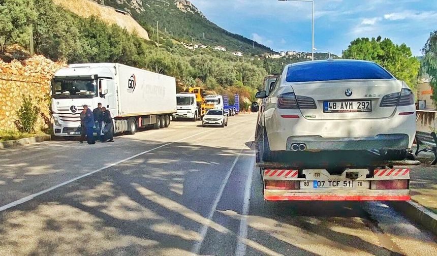 Antalya'da trafikte kavga eden sürücülere 360 bin lira ceza uygulandı