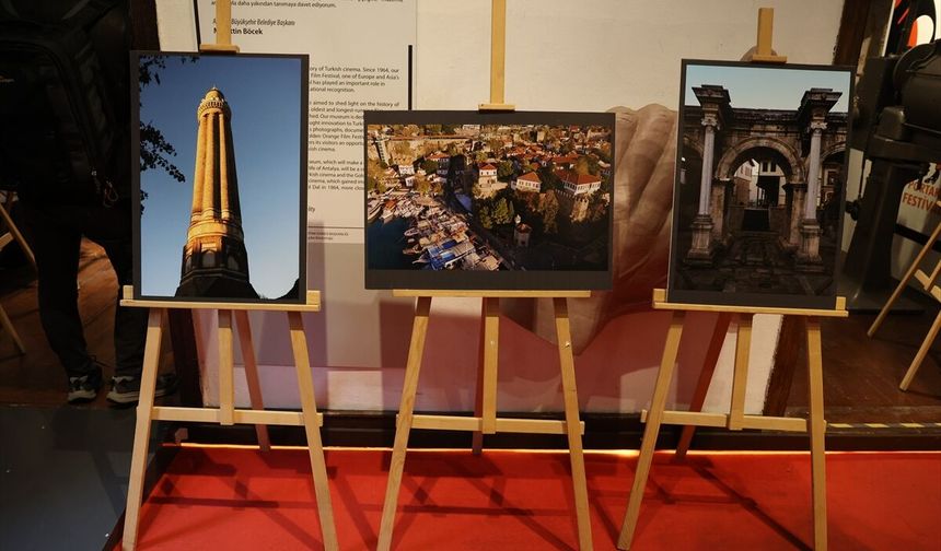 Antalya'da 'Zamanın İçinde Kaleiçi' fotoğraf sergisi düzenlendi