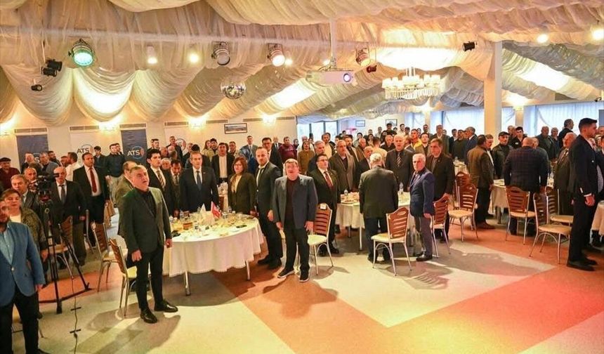 Antalya'nın Akseki, Gündoğmuş ve İbradı ilçelerindeki vergi rekortmenleri ödüllendirildi