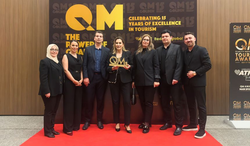 Bera Alanya'ya 'Türkiye'nin En İyi Muhafazakar Aile Oteli' ödülü