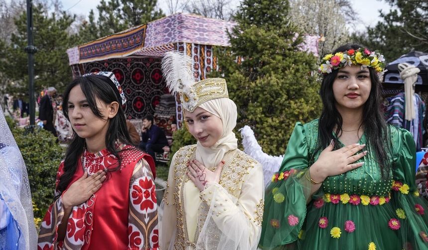 Hataylı depremzedeler, Özbekistan'da Nevruz Bayramı kutlamalarına katıldı