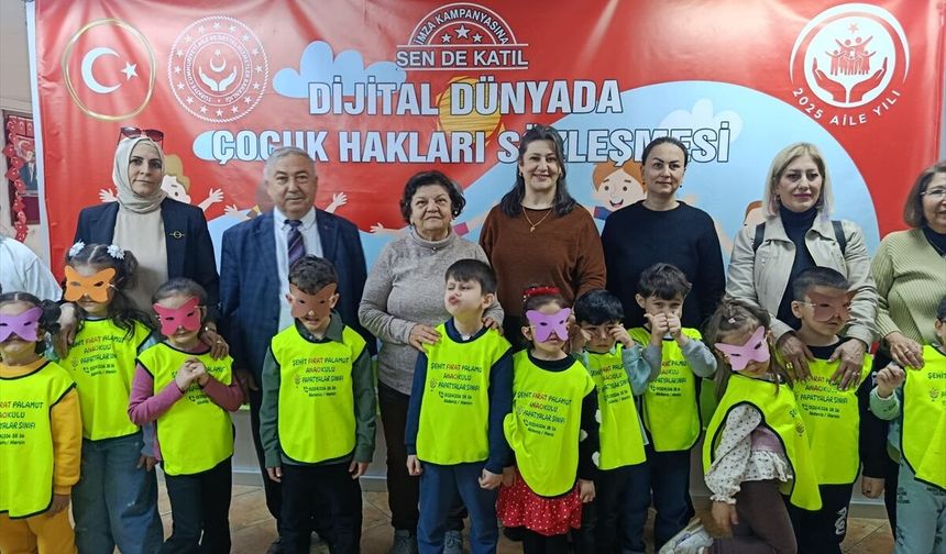 Mersin'de yaşlılar ve çocuklar için eğlence etkinliği düzenlendi