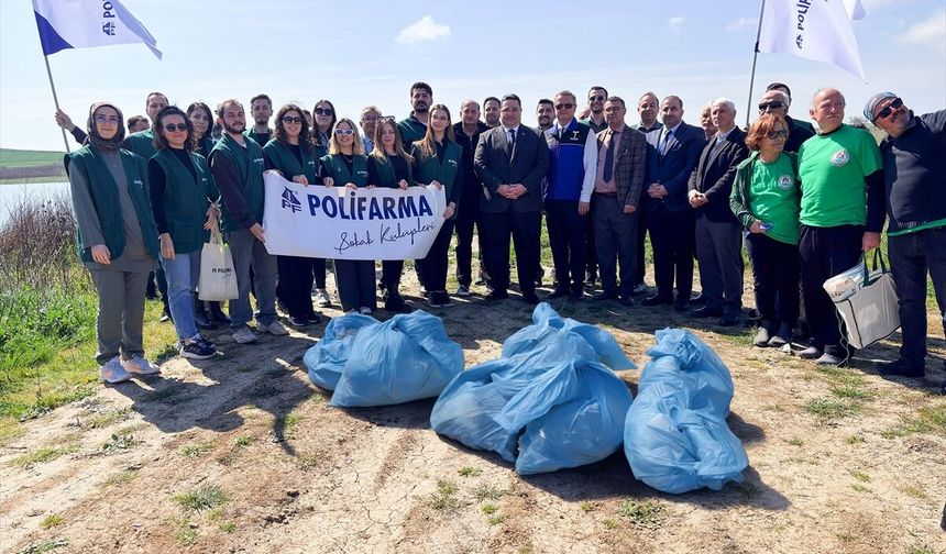 Polifarma gönüllüleri Türkmenli Barajı çevresini temizledi