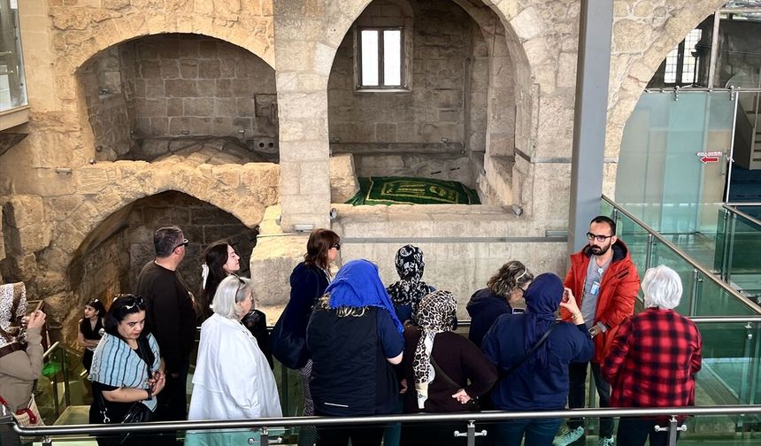 14. Uluslararası Portakal Çiçeği Karnavalı'nın ziyaretçileri Tarsus'u gezdi