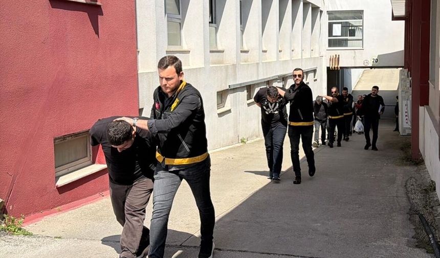 Adana'da 1 kişinin öldüğü, 3 kişinin yaralandığı silahlı kavgaya ilişkin 9 zanlı tutuklandı