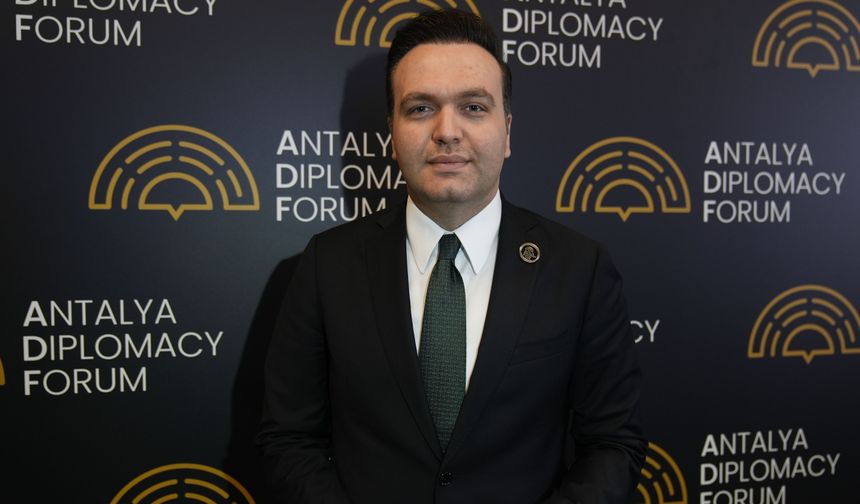 AK Parti Gençlik Kolları dünya barışında Türkiye'nin rolünü gençlere anlatıyor