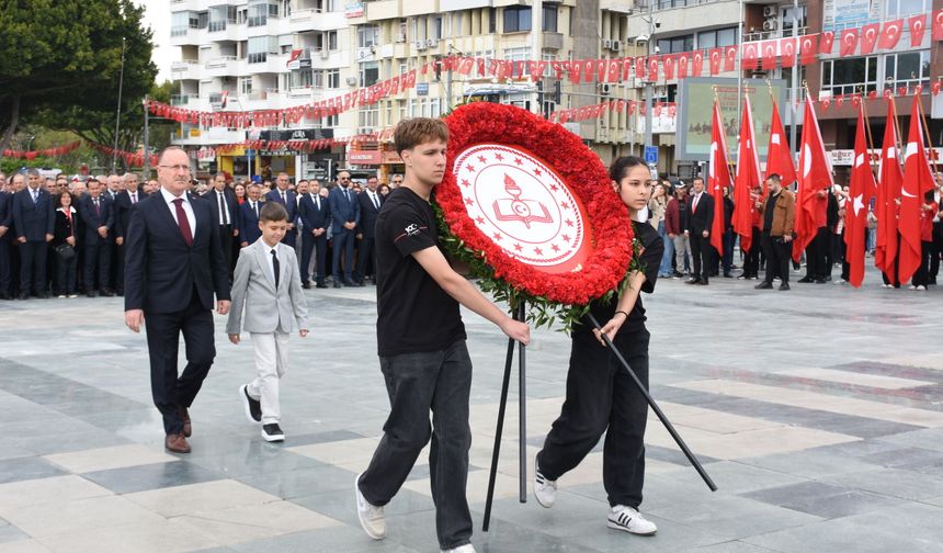 Antalya ve çevre illerde 23 Nisan Ulusal Egemenlik ve Çocuk Bayramı kutlandı