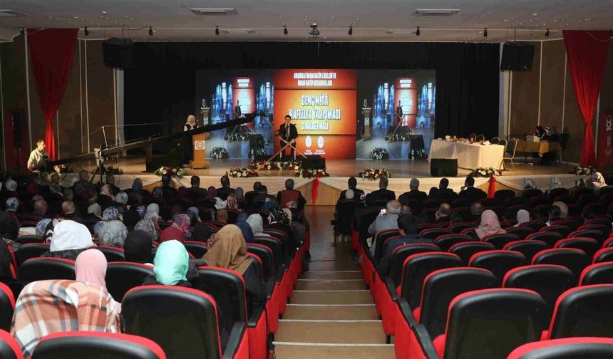 Antalya'da '3. Bölge Genç Nida Hafızlık Yarışması' bölge finali yapıldı