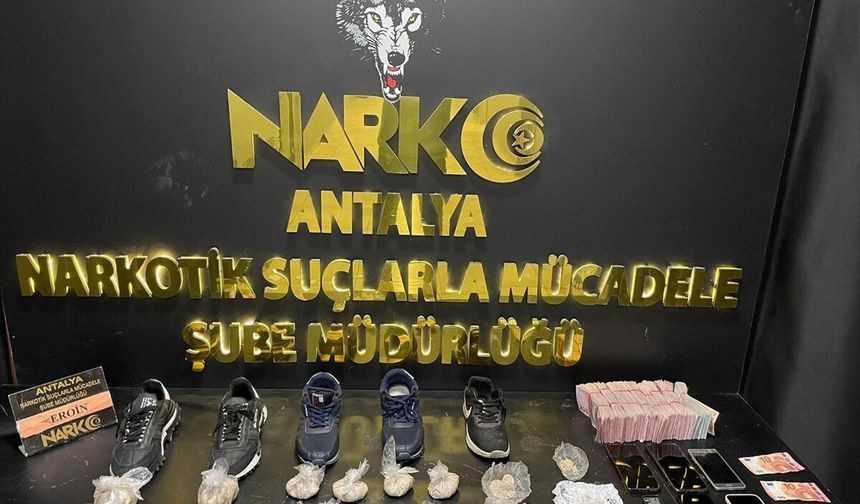 Antalya'da uyuşturucu operasyonunda 22 zanlı tutuklandı