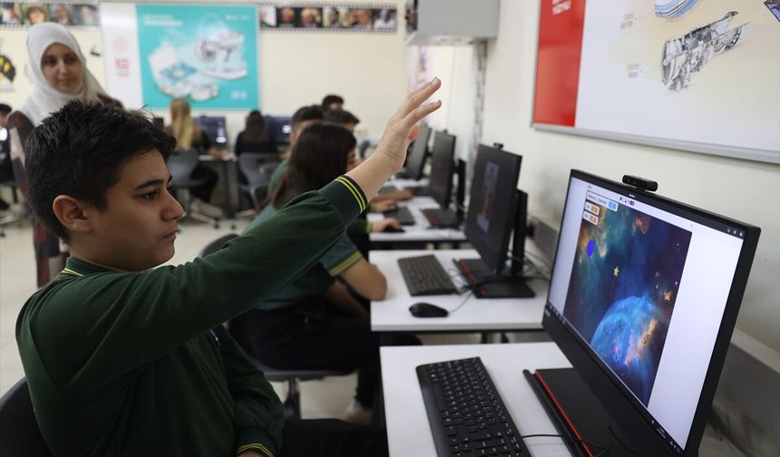 Antalya'da yapay zekayla 5 bin öğrenci proje üretmeye başladı