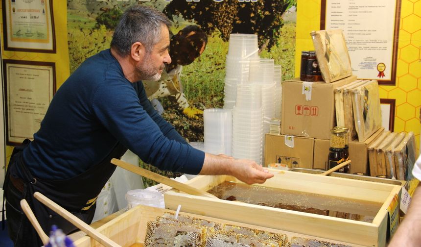 Antalya'da Yöresel Ürünler Fuarı'da Erzurum ürünleri tanıtıldı