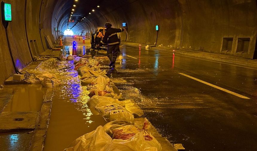 GÜNCELLEME - Kahramanmaraş'ta sağanak hayatı olumsuz etkiliyor