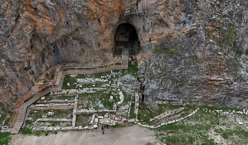Isparta'daki Zindan Mağarası tarih ve doğaseverleri ağırlıyor