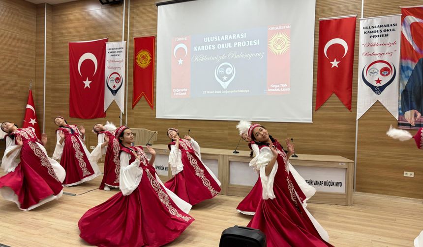 Kırgızistan Kırgız-Türk Anadolu Lisesi heyeti Doğanşehir'i ziyaret etti