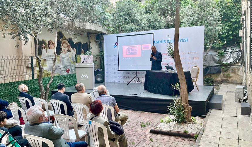 Mersin'de 'Geçmişin İzinde Mersin Hamidiye Kışlası' konulu söyleşi yapıldı