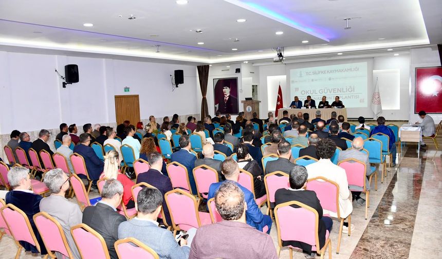 Silifke'de okul güvenliği toplantısı düzenlendi