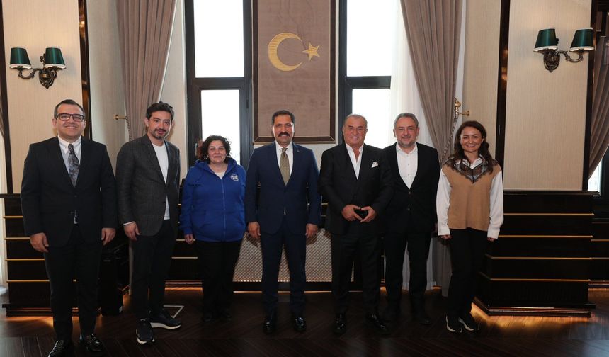 Teknik direktör Fatih Terim, Hatay Valisi Mustafa Masatlı'yı ziyaret etti