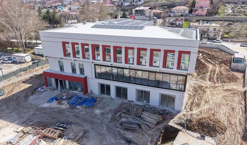 Elbistan’ın Yeni Kütüphanesinde Sona Doğru…