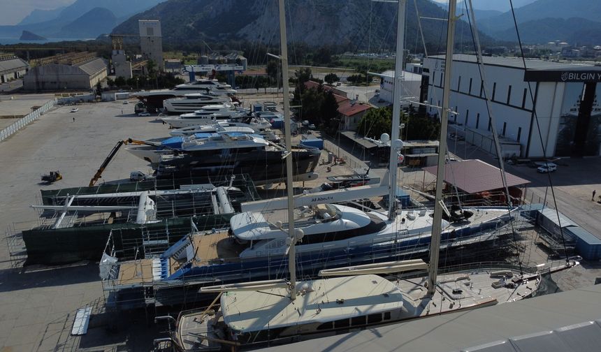 Antalya Serbest Bölge'de 4 ayda 12 teknenin üretimi tamamlandı