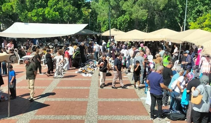 Antalya'da Gazze'ye destek için kermes düzenlendi
