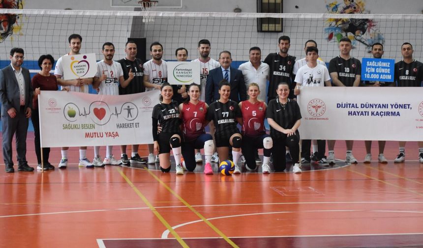 Antalya'da 'Sağlık İçin Filede Buluşalım 9.Geleneksel Voleybol Turnuvası' başladı