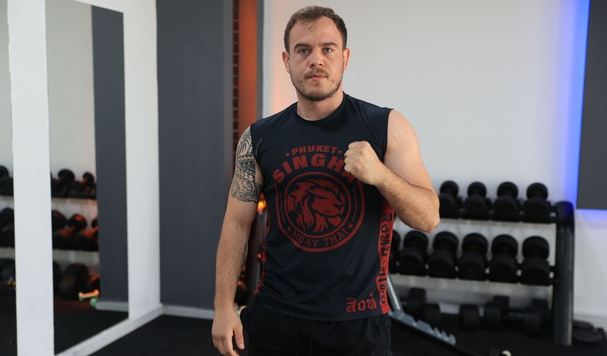 Antalyalı muaythai sporcusu Subaşı, Tayland'da başarı elde etti