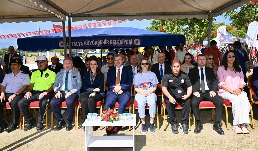 Finike Belediyesi'nin 'Umut Kafe' projesine 'Erişilebilirlik Belgesi' verildi