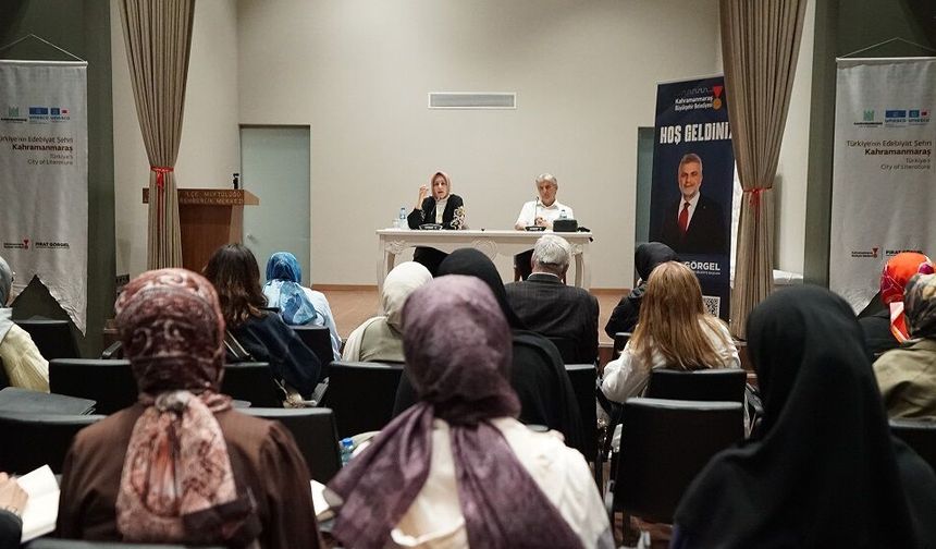 Yazarlık Akademisi’nde Edebiyatın Derinliklerine Yolculuk