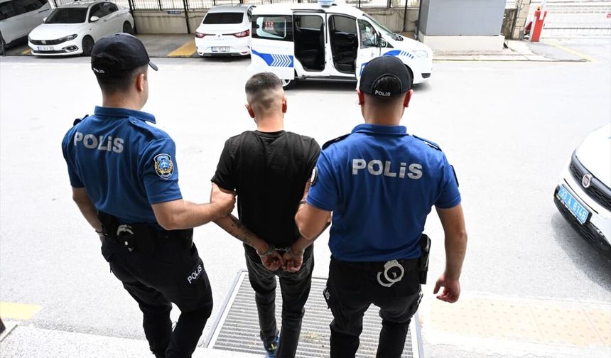 Kırmızı bültenle aranan firari uyuşturucu hükümlüsü Mersin'de yakalandı