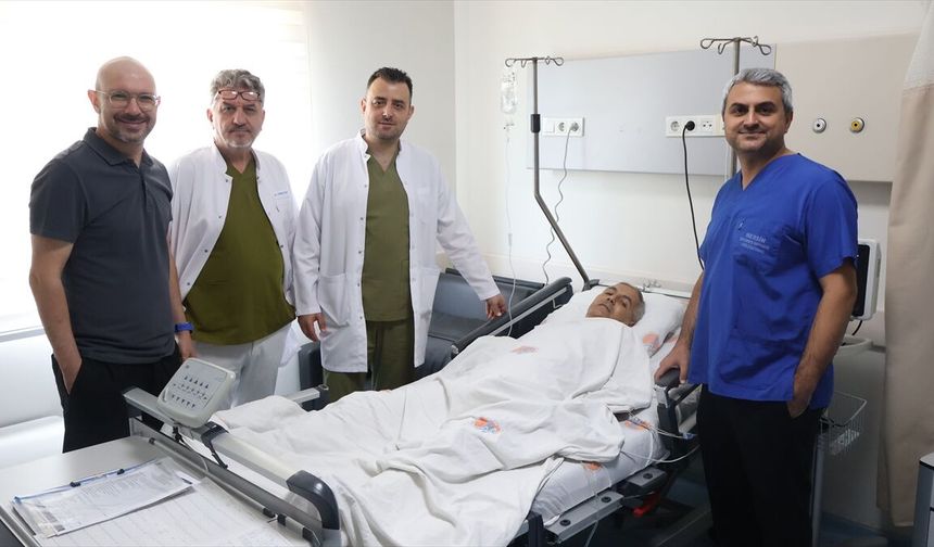 Mersin'de kalbi 3 kez duran Mezitli İlçe Milli Eğitim Müdürü sağlığına kavuştu