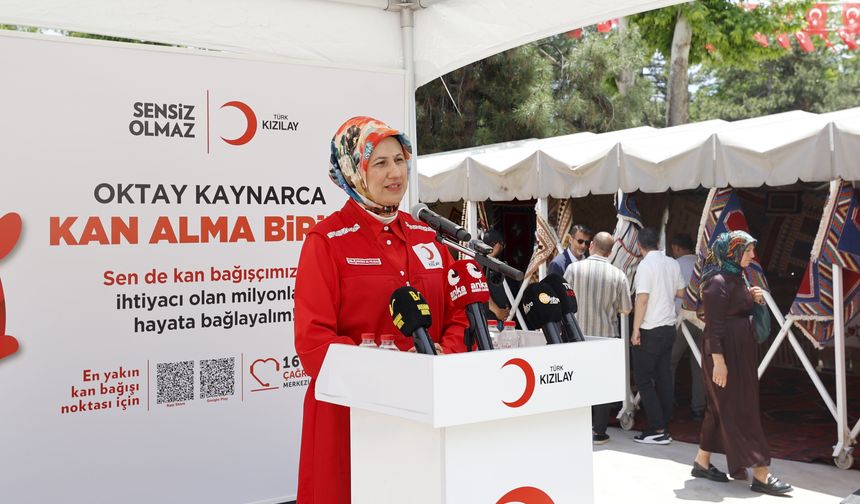 Türk Kızılay Genel Başkanı Yılmaz, Malatya'da 'Oktay Kaynarca Kan Alma Birimi'nin açılışında konuştu: