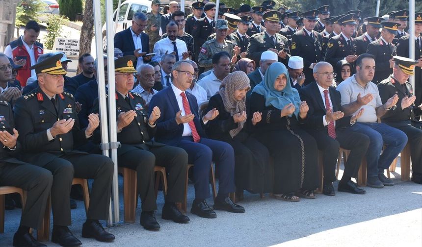 15 Temmuz şehidi Fuat Bozkurt, Malatya'daki mezarı başında anıldı