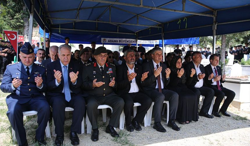Adana'da 15 Temmuz Demokrasi ve Milli Birlik Günü dolayısıyla şehitlikler ziyaret edildi