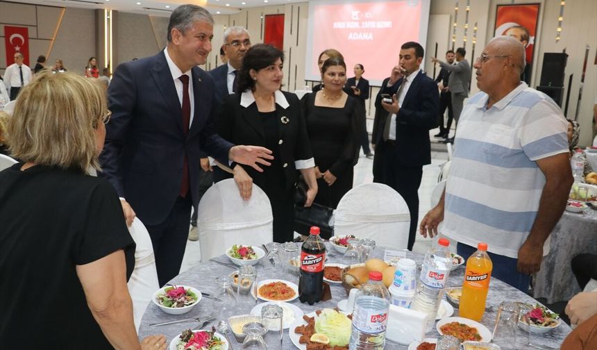 Adana'da şehit aileleri ve gaziler onuruna yemek programı düzenlendi
