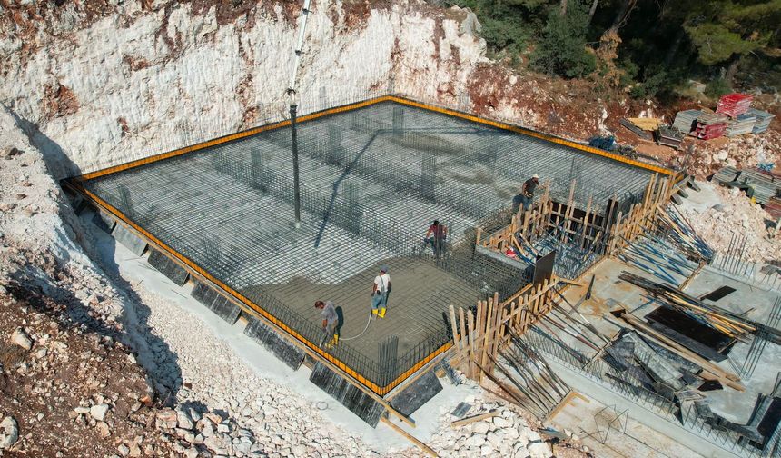 Antalya Büyükşehir Belediyesinden Finike'ye içme suyu yatırımı