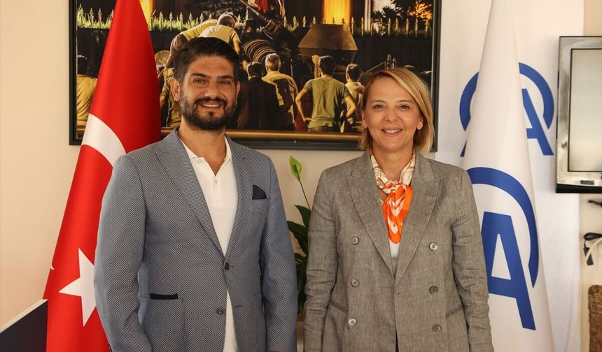 ATSO başkan adayı iş insanı Hatice Öz'den AA Antalya Bölge Müdürlüğüne ziyaret