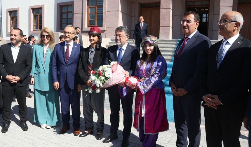 Bakan Yumaklı, 28. Malatya Kayısı Festivali ve Fuarı'nın açılışında konuştu: