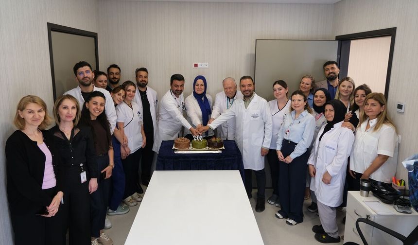 Biruni Üniversitesi Tıp Fakültesi Hastanesi 200. kemik iliği naklini gerçekleştirdi