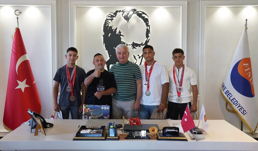 Finikeli pehlivanlar Kırkpınar'dan derecelerle döndü