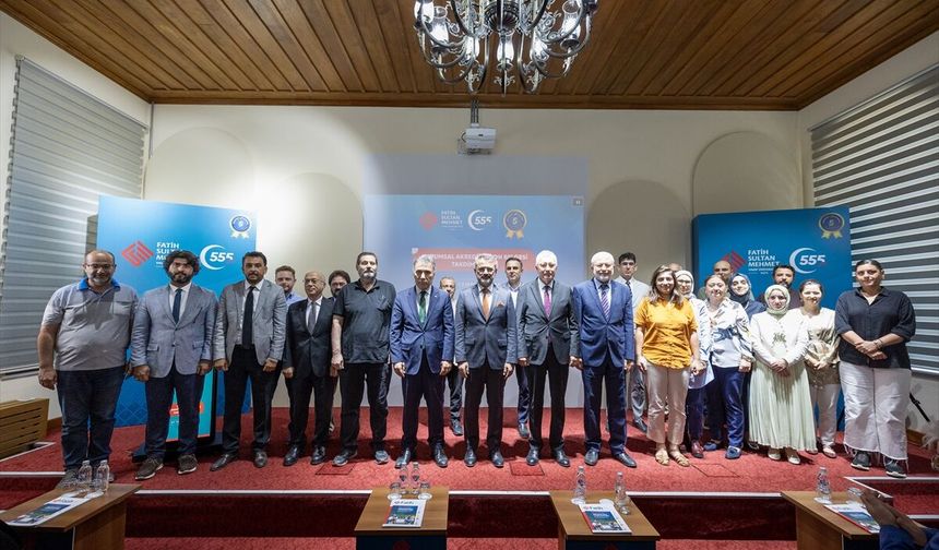 FSM YÖKAK'tan 5 yıllık Kurumsal Akreditasyon Belgesi'ni teslim aldı