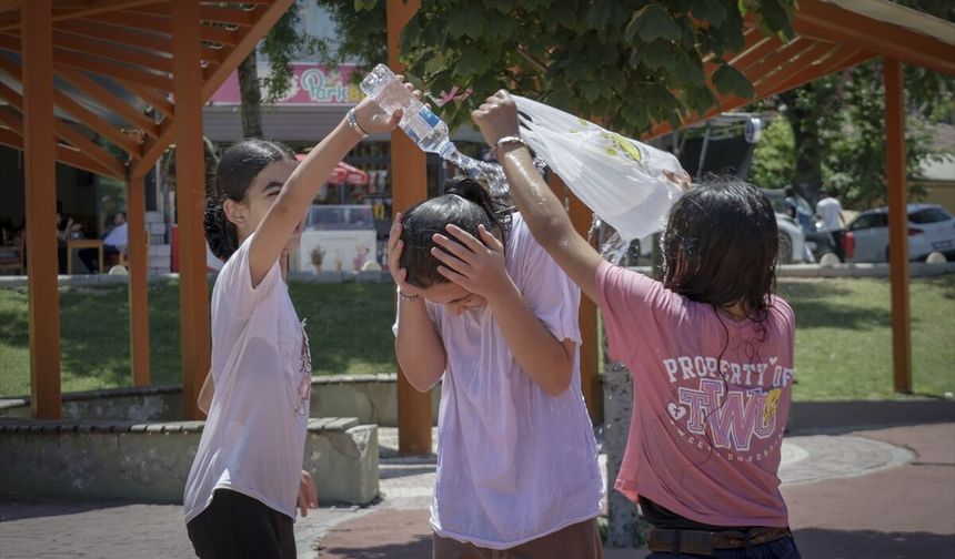 Gaziantep ve Malatya'da sıcak hava etkili oluyor