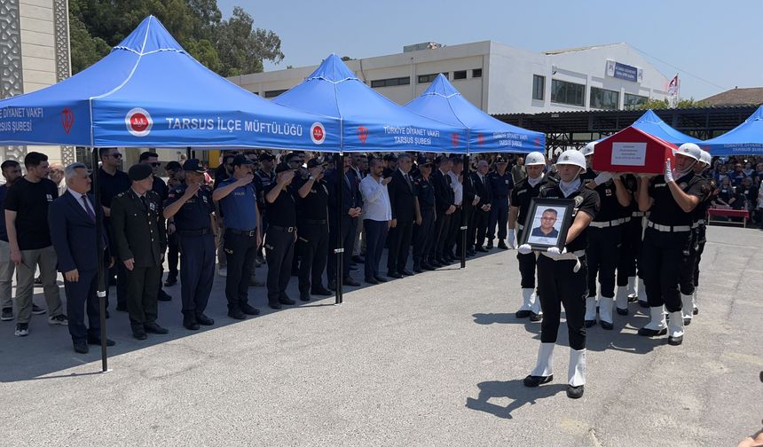 Mersin'de kalp krizi sonucu vefat eden polis için tören düzenlendi